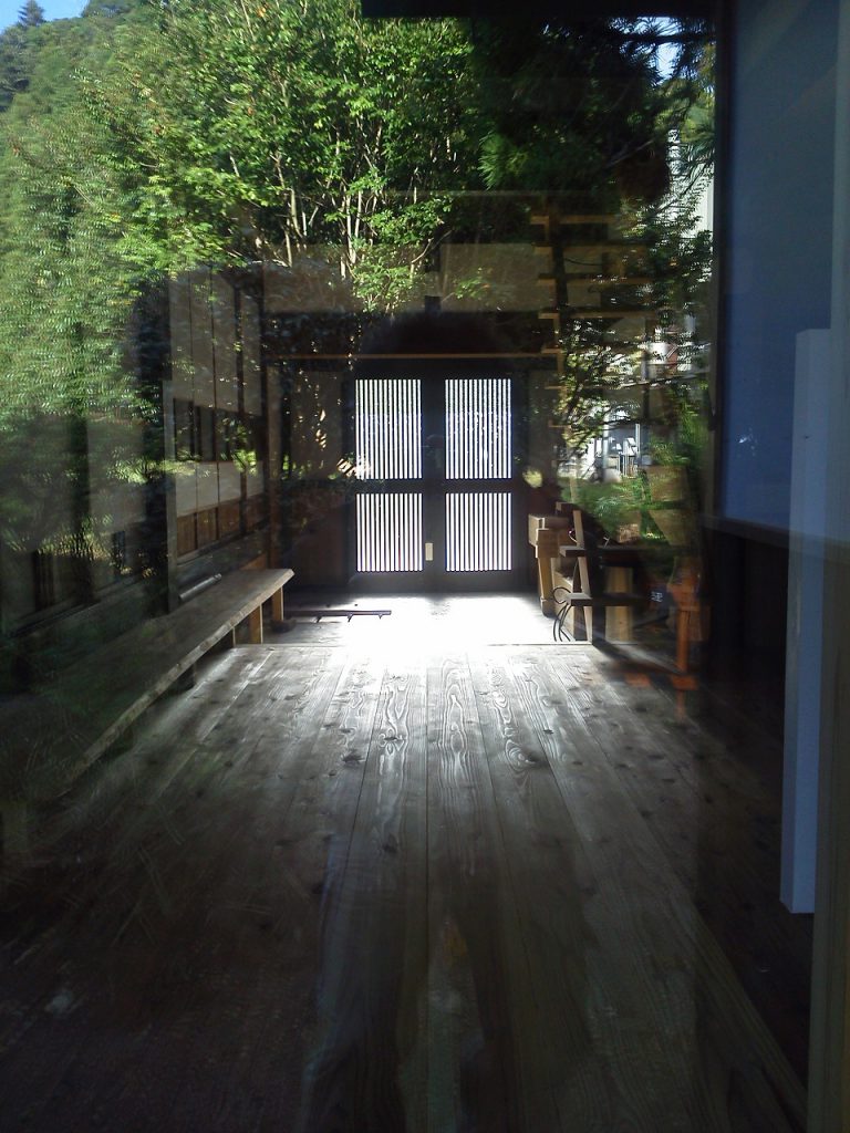 有限会社OSCM住宅工房・3