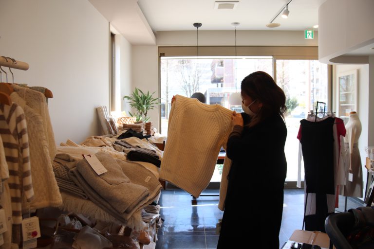 AOQU|日々の暮らしに、“透明感”のある心地よい商品を企画販売するお店