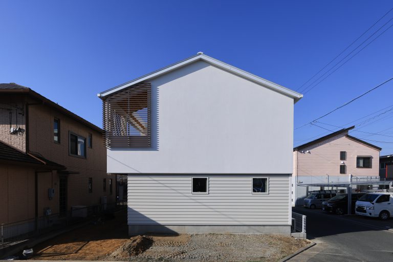 勾配天井がポイントの２階リビングの家｜BAUMHOME｜浜松の工務店