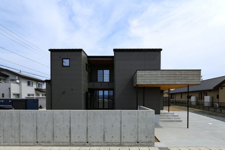 岩崎工務店　リゾートモダンテイストの家｜浜松に家を建てるならHome HAMAMATSU