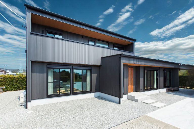 SUZUICHIが建てた自然に囲まれる二世帯住宅 ｜浜松に家を建てるならHome HAMAMATSU